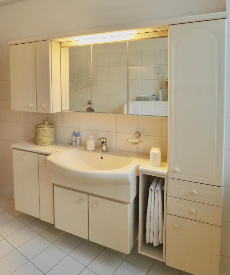 Boho Apartment: Netflix + Balcony + Bathtub 埃森 外观 照片